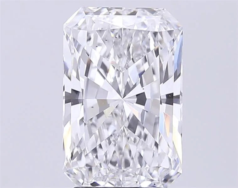 3.59ct Radiant Lab Grown Diamond (Colour E, Clarity VS2, IGI Certified)