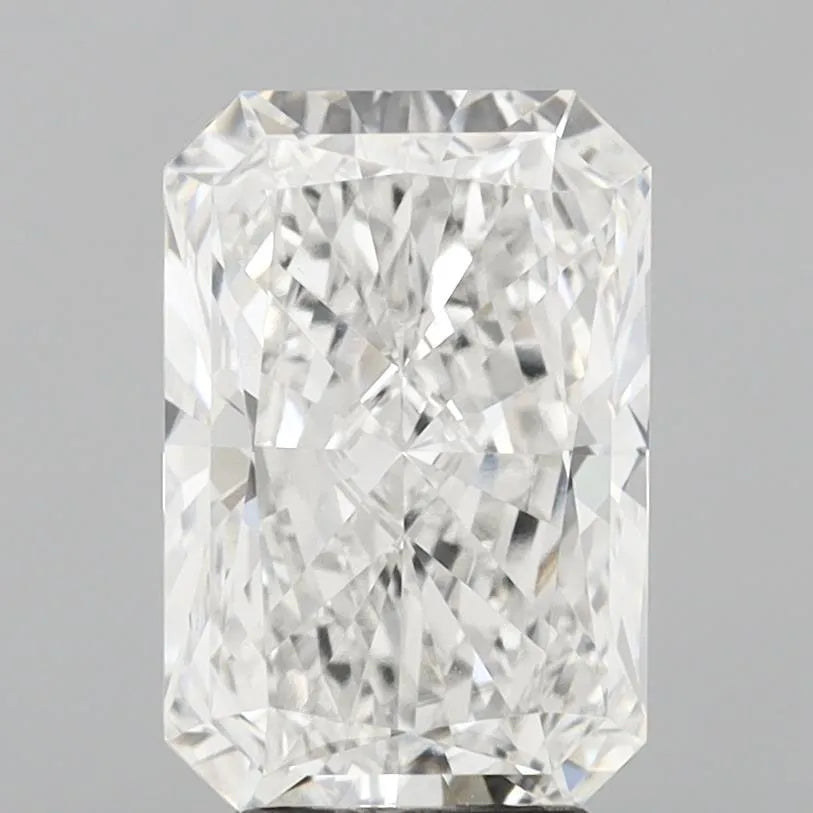 3.77ct Radiant Lab Grown Diamond (Colour F, Clarity VS1, IGI Certified)