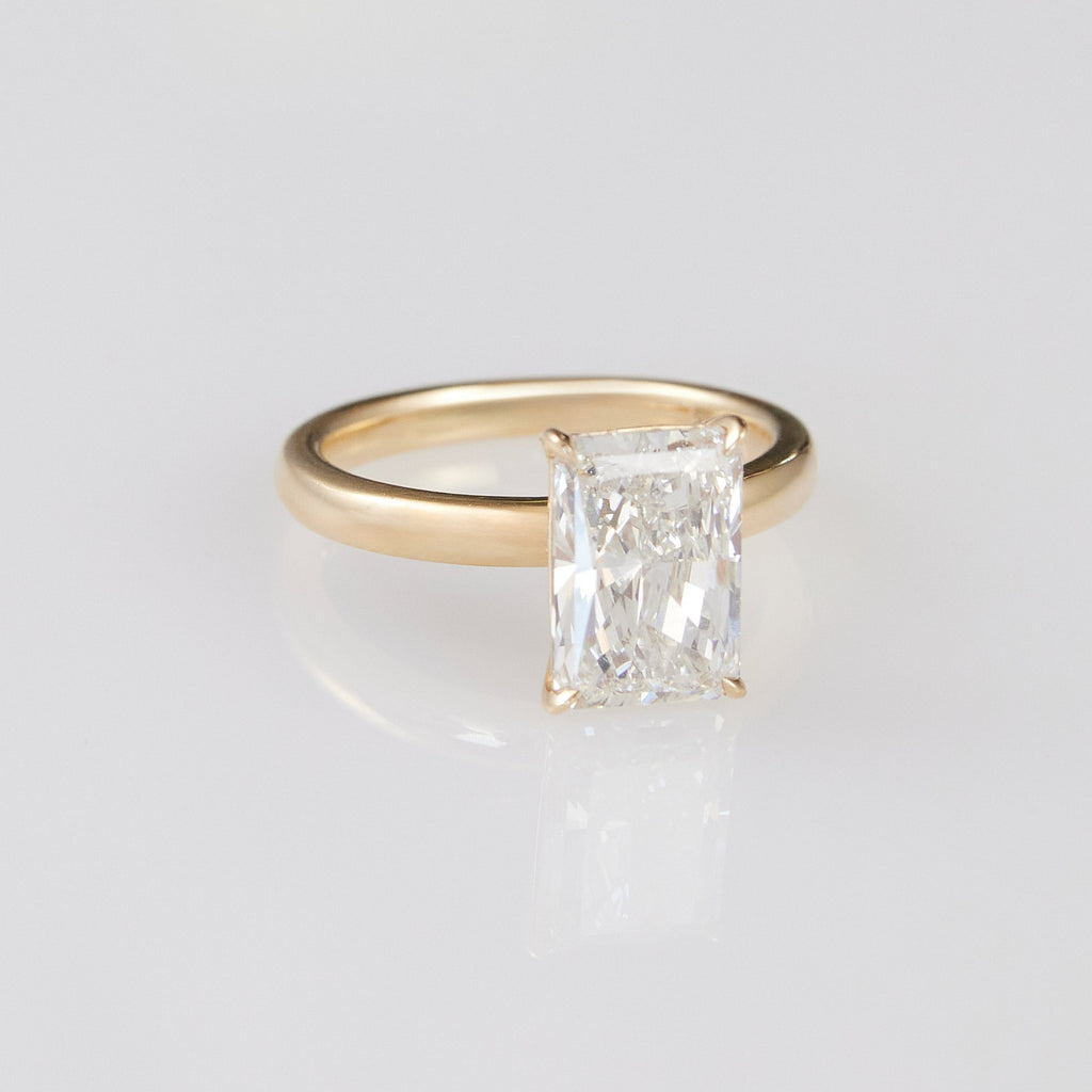 Allegra - 3.06 Radiant Cut Solitaire Ring