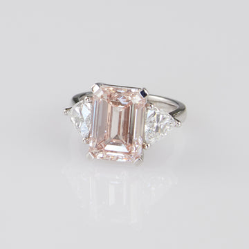 Anais_Pink_Diamond_Trilogy_Ring_Yellow_Gold_White_Gold