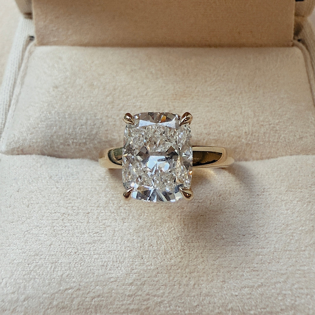 Cinch_4.02ct_Yellow_Gold_Elongated_Cushion_Solitaire_RIng_Diamond