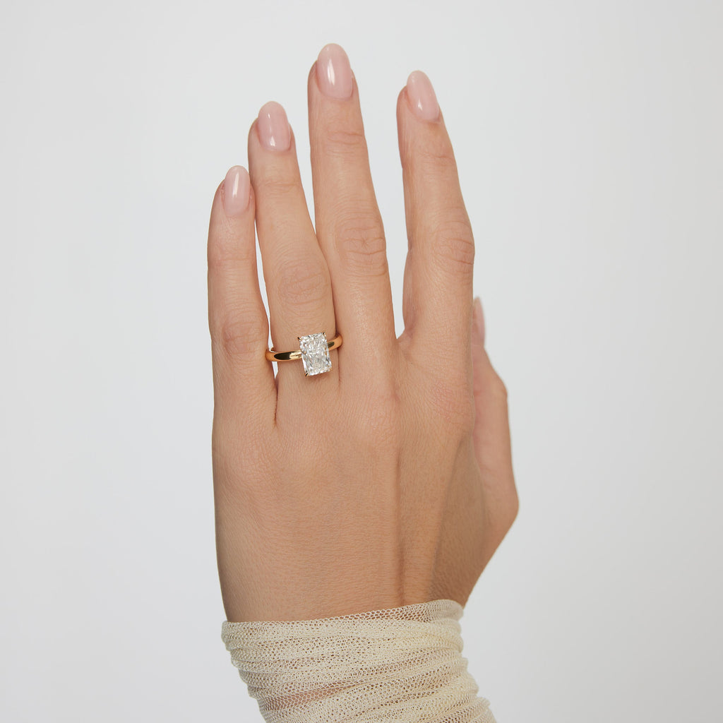 Allegra - 3.06 Radiant Cut Solitaire Ring
