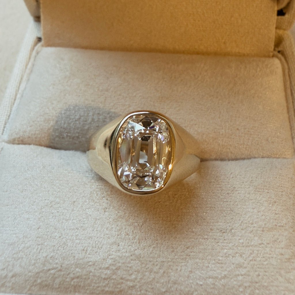 Heritage_2.51_Carat_Old_Mine_Signet_Ring_Yellow_Gold