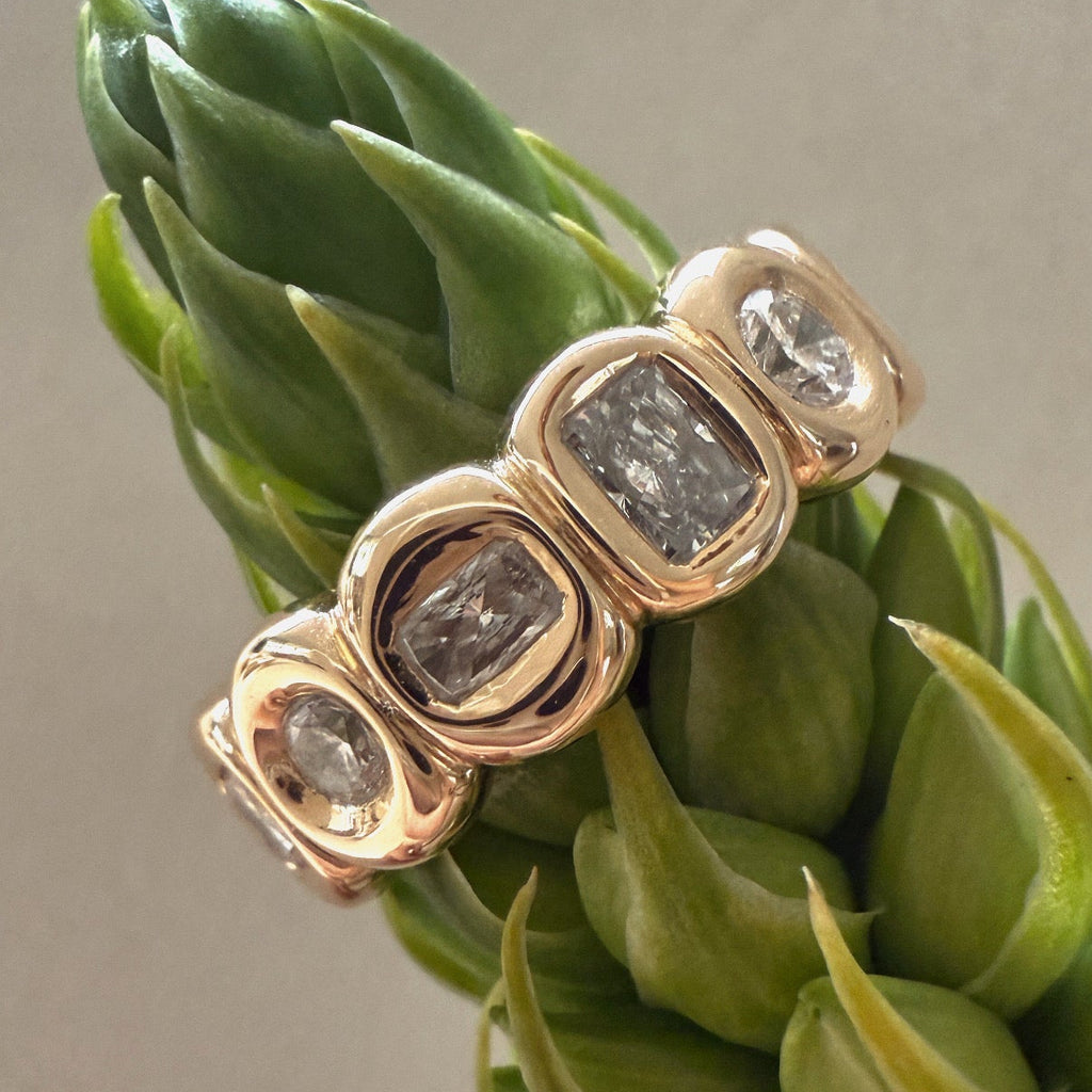 LINDELLI_Forma_Diamond_Ring_Alternating_Diamond_Shapes_Yellow_Gold