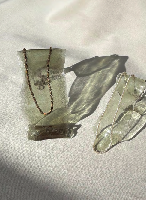 LINDELLI_Innovative_Bio_Plastic_Displays_World_First