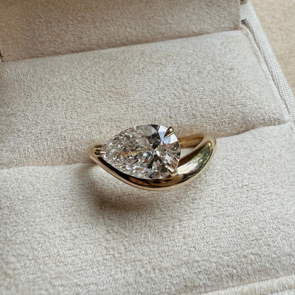 Lilia_2.08ct_Yellow_Gold_Organic_Diamond_Ring_14k