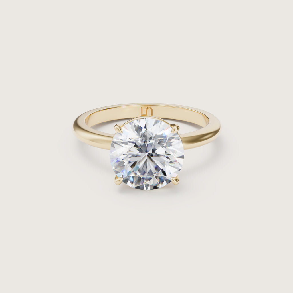 Marais_Round_Yellow_Gold_Solitaire 