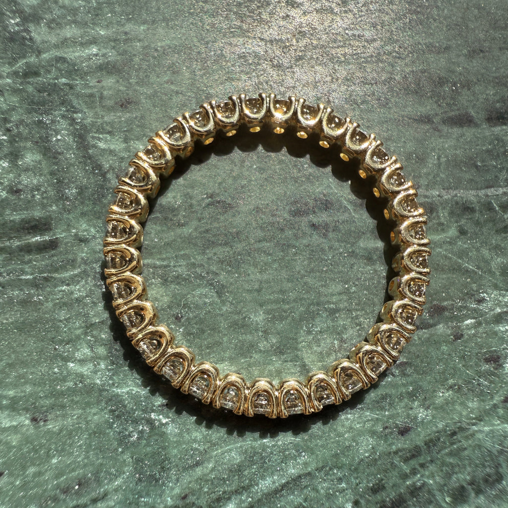 Tulip_Diamond_Eternity_Ring_Yellow_Gold